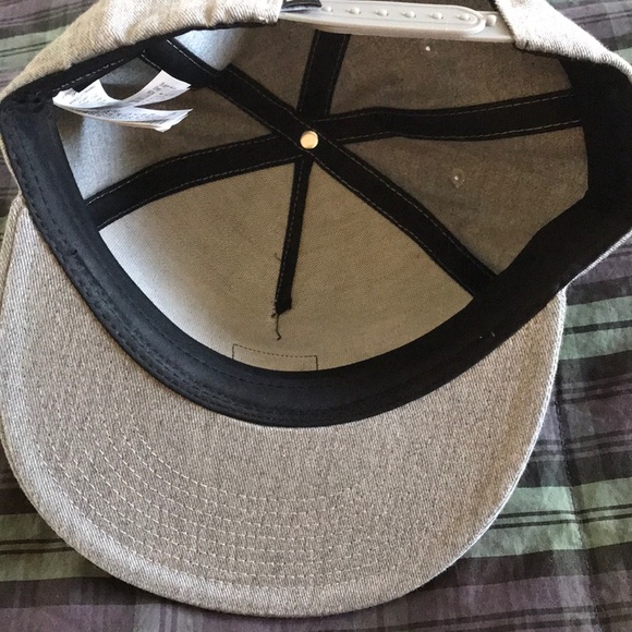 Quicksilver hat,  New - Picture 3 of 4